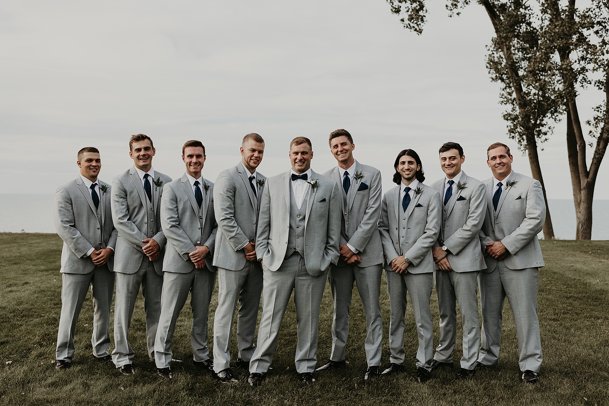 groomsmen portraits