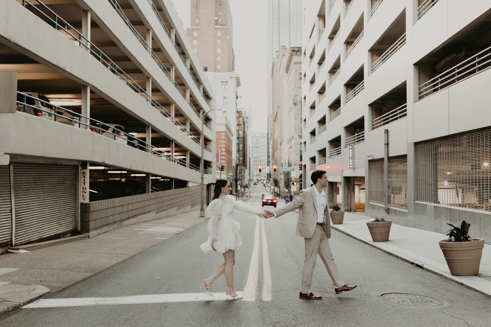 Third and Fourth Avenue Pittsburgh; Market Square; PPG Place Pittsburg engagement photos