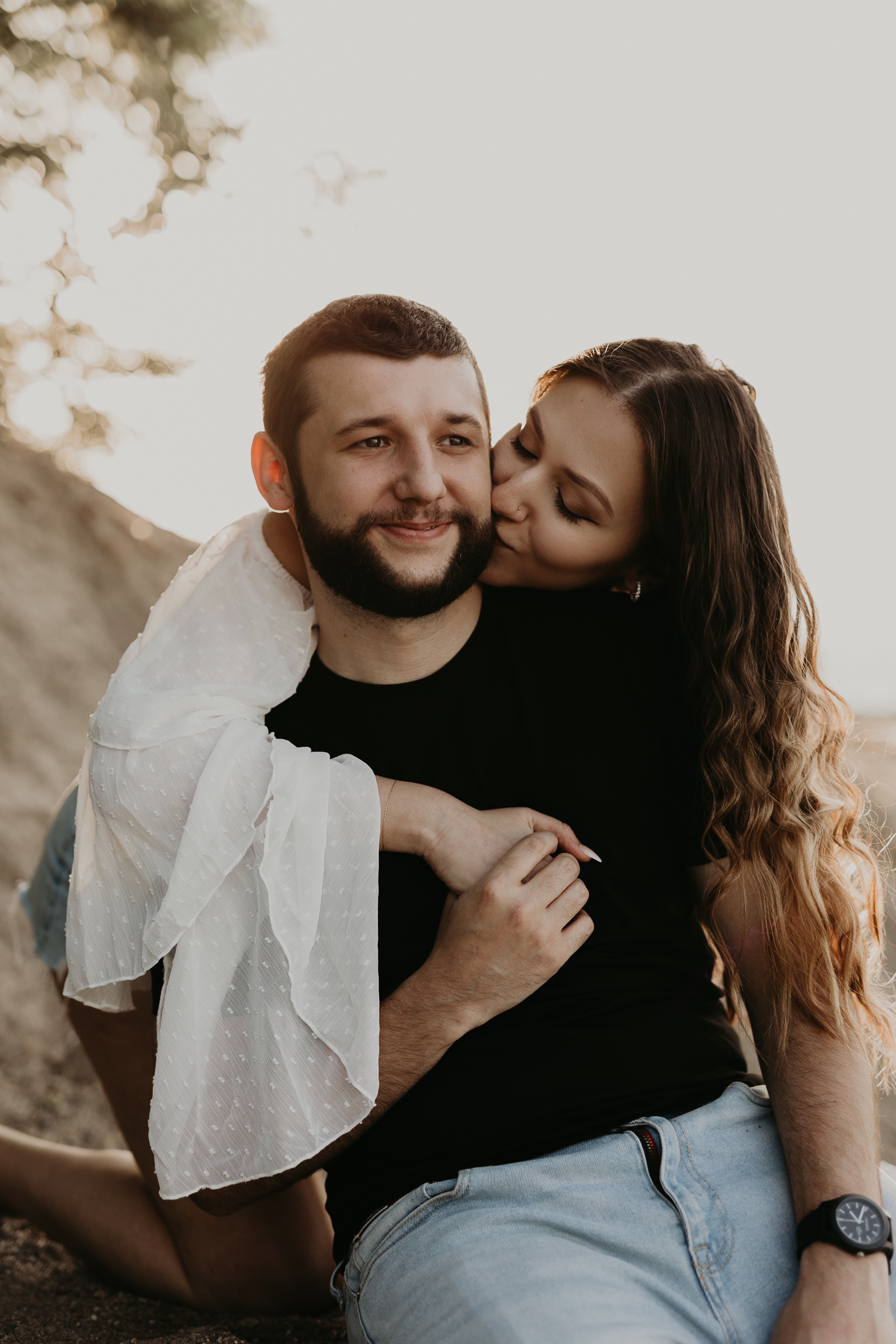 spots on the lake in Erie, PA; engagement session by Jessee Allen Photography