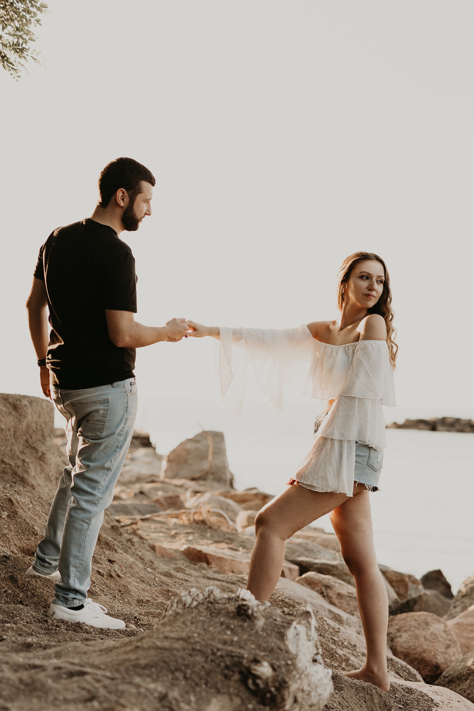 spots on the lake in Erie, PA; engagement session by Jessee Allen Photography