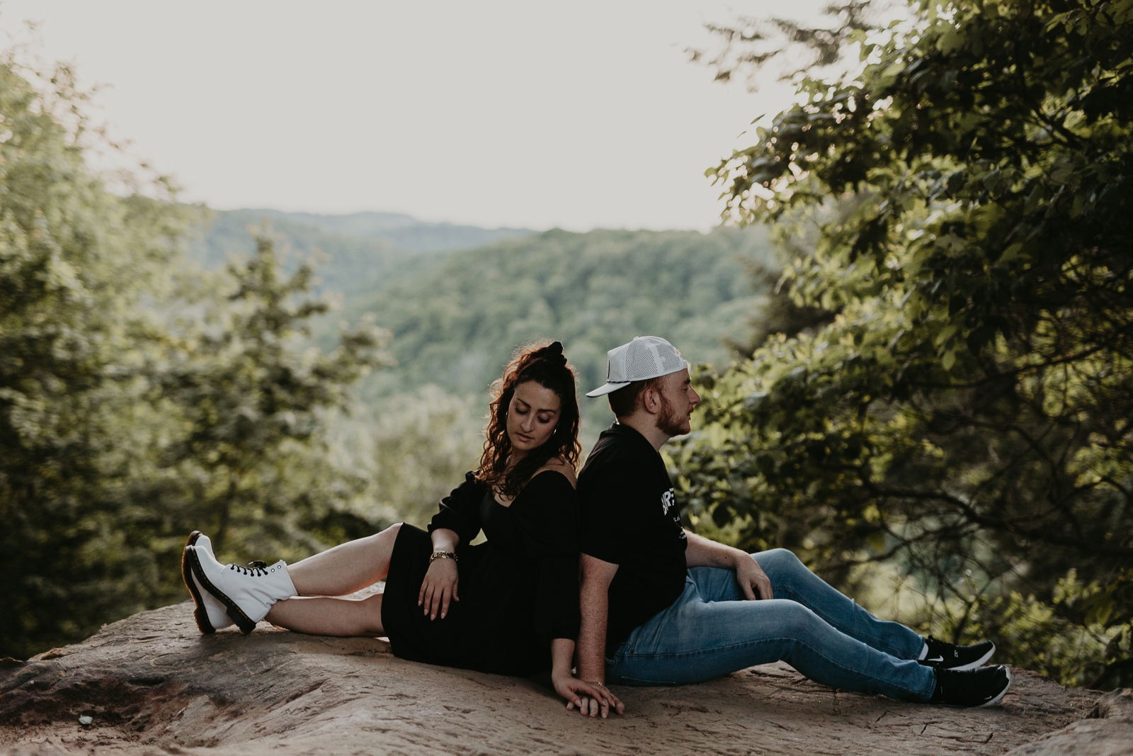 what to wear for adventure session; what to wearing for hiking engagement photos