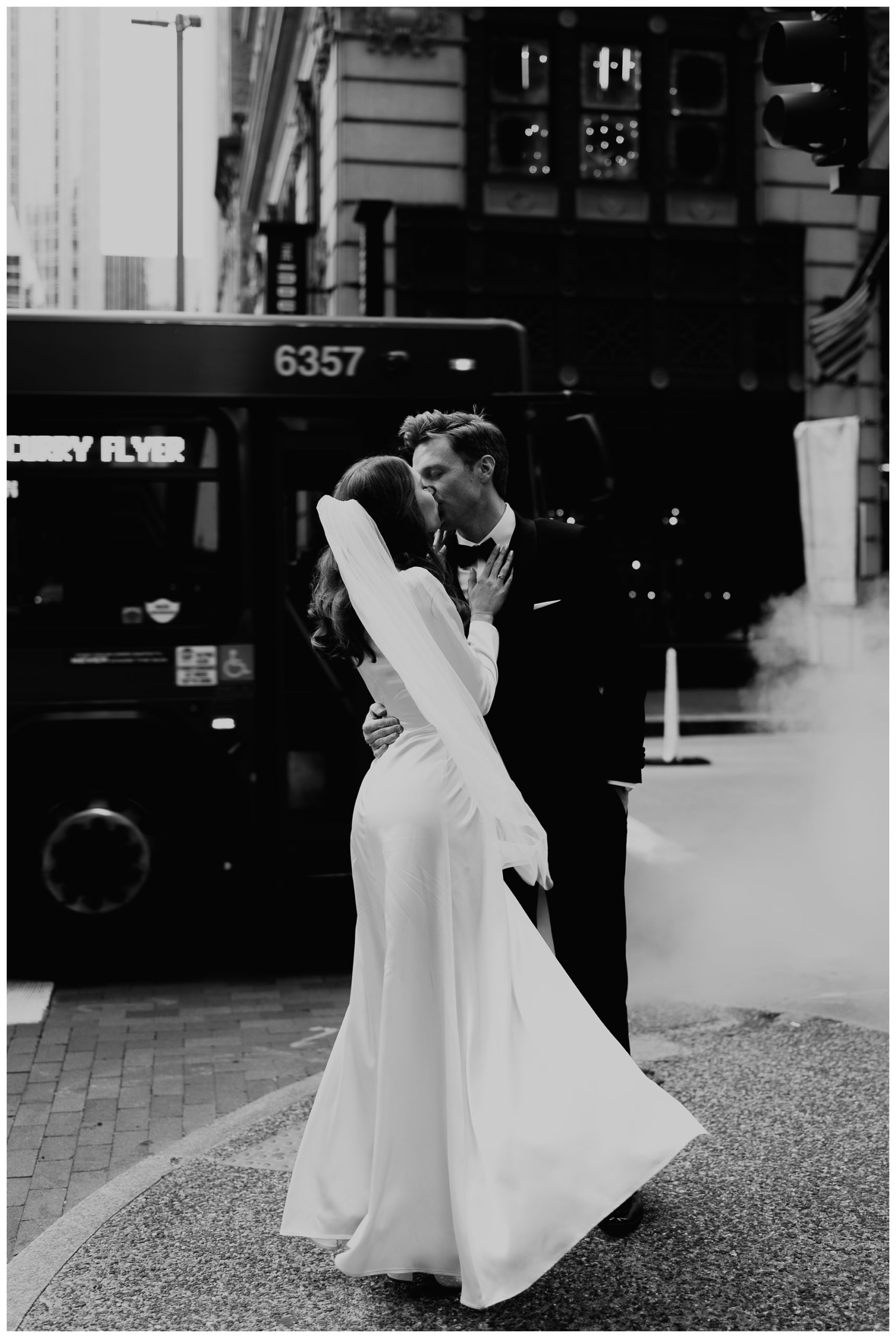 downtown Pittsburgh wedding photos