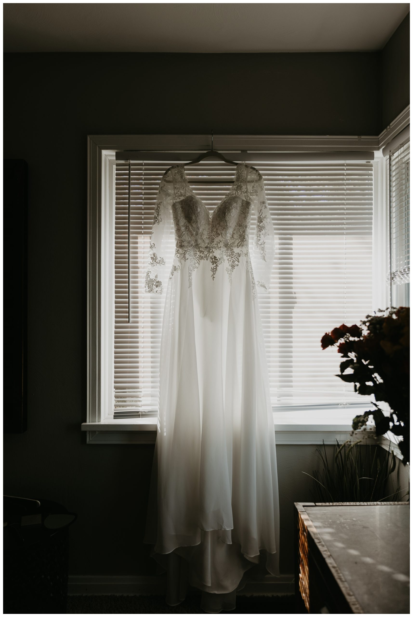 vintage lace wedding dress