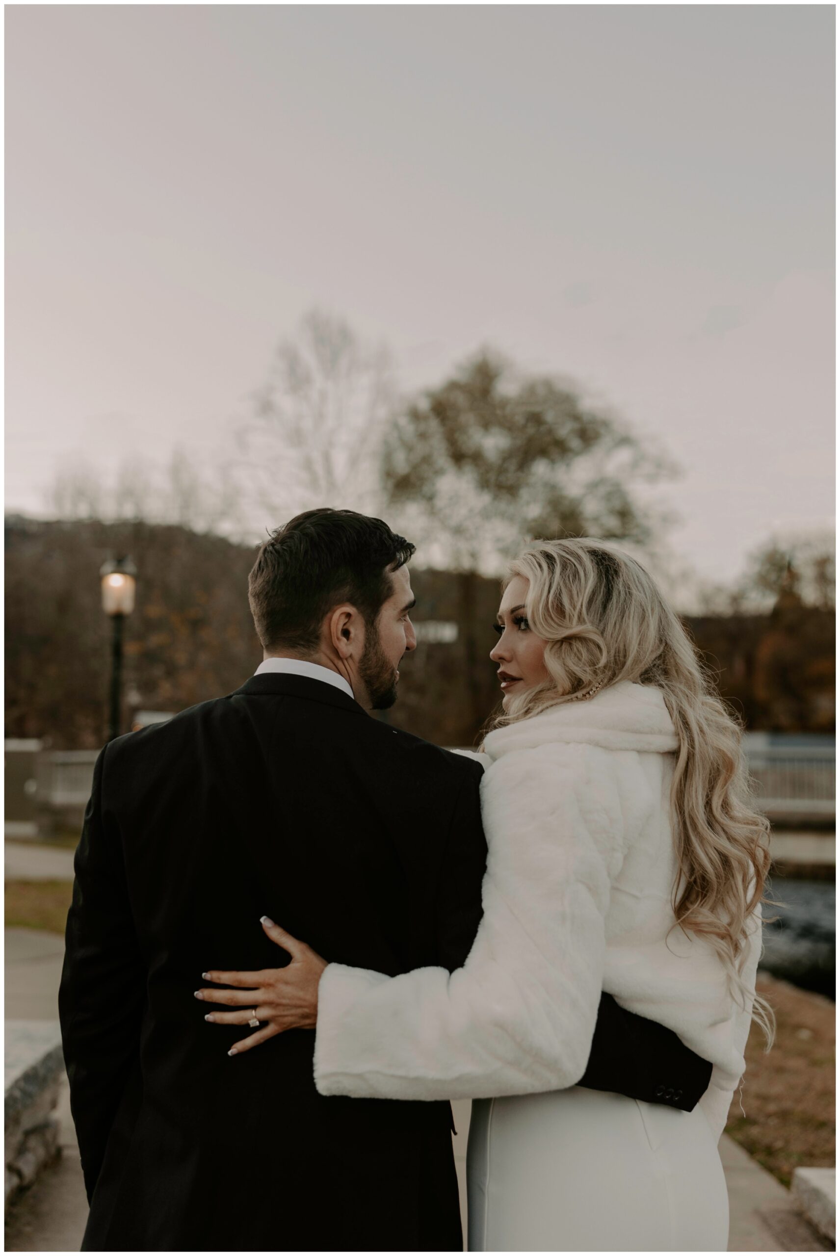 unique engagement photos by Jessee Allen Photography